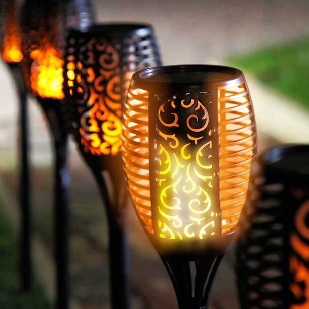 SolarFlare – Outdoor Solar Torch with Realistic Flickering Flame & Weatherproof Design