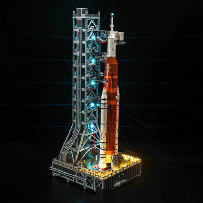 Build, Explore & Display – The Ultimate NASA Artemis Space Launch System Model Kit