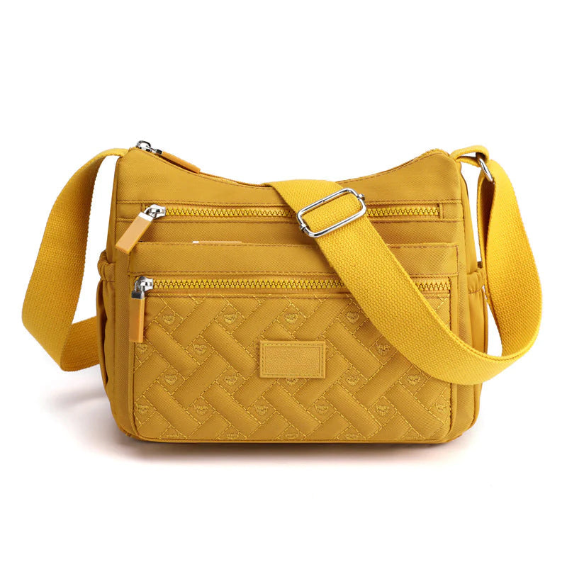 Classic Luxury Shoulder Bag – Elegant & Spacious Everyday Handbag
