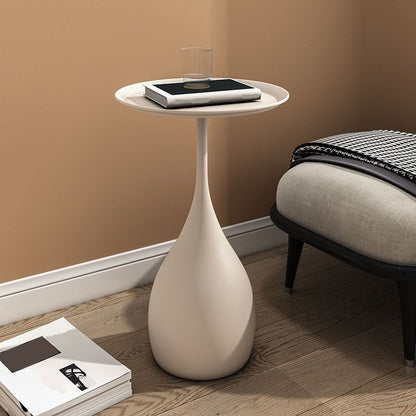 Round Metal Pedestal Side Table – Medieval Style Accent Table with Modern Twist