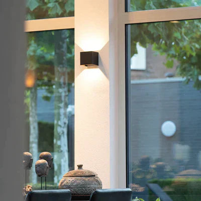 Luxe Wall Light – Motion Sensor & Warm Ambient LED Lighting (2700K)