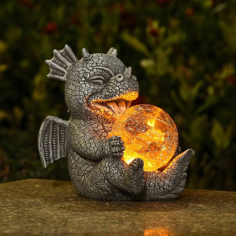 DrakoFang Dragon-Inspired Table Lamp – Bold Silhouette with Warm Ambient Glow