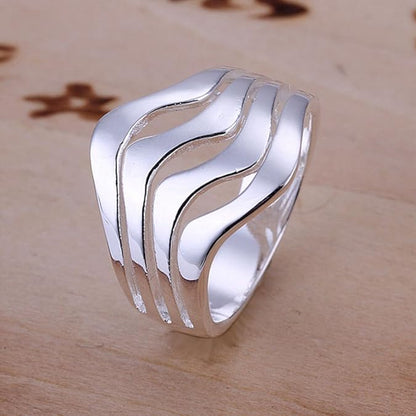 Lumoria – Elegant Gold-Tone Ring for Modern Jewellery Collections