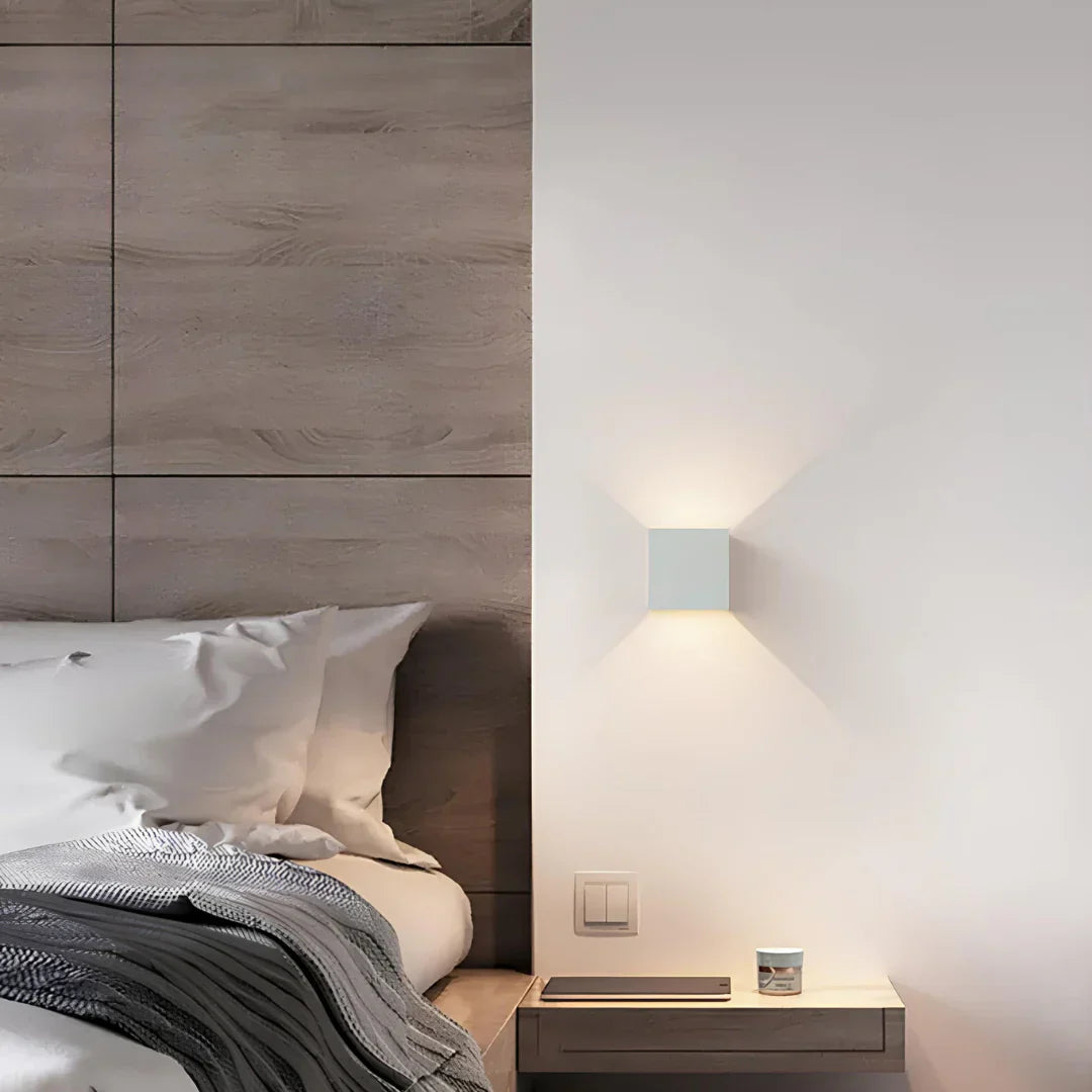 Luxe Wall Light – Motion Sensor & Warm Ambient LED Lighting (2700K)