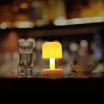 Mini Sunset Lamp – USB Rechargeable Ambient Light for Relaxation & Mood