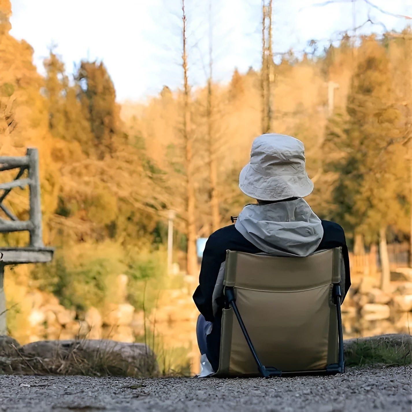 LeisureFold Chair – Lightweight Portable Folding Camping Chair for Outdoor Comfort