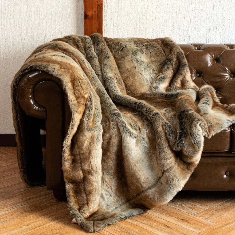 Luxury Faux Fox Fur Throw Blanket – Ultra Soft & Elegant Decorative Bed or Sofa Cover