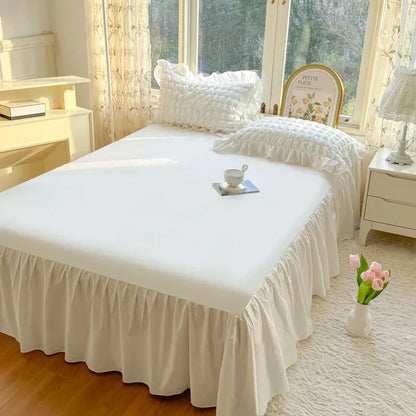 ELENA – Romantic Ruffled Bedding Set | Elegant Seersucker Duvet Cover Set