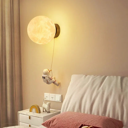 LunarGlow Wall Lamp – Moon-Shaped Astronaut LED Wall Light