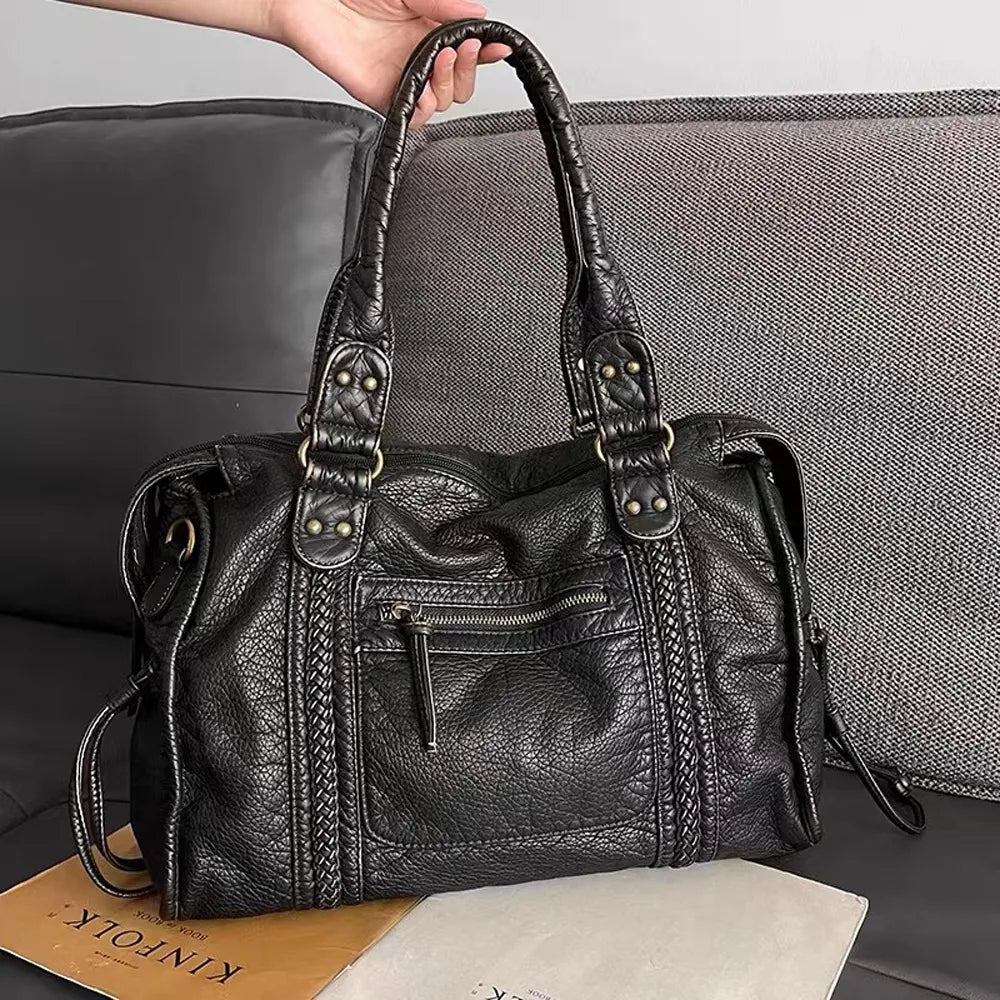 Luxury Black Retro Shoulder Bag – Washed Leather Look with Adjustable Crossbody Strap