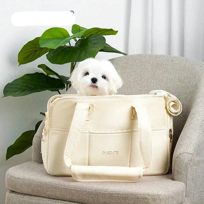 LuxCarry – Durable & Safe Pet Travel Bag for Small Dogs and Cats | Lightweight, Breathable & Stylish