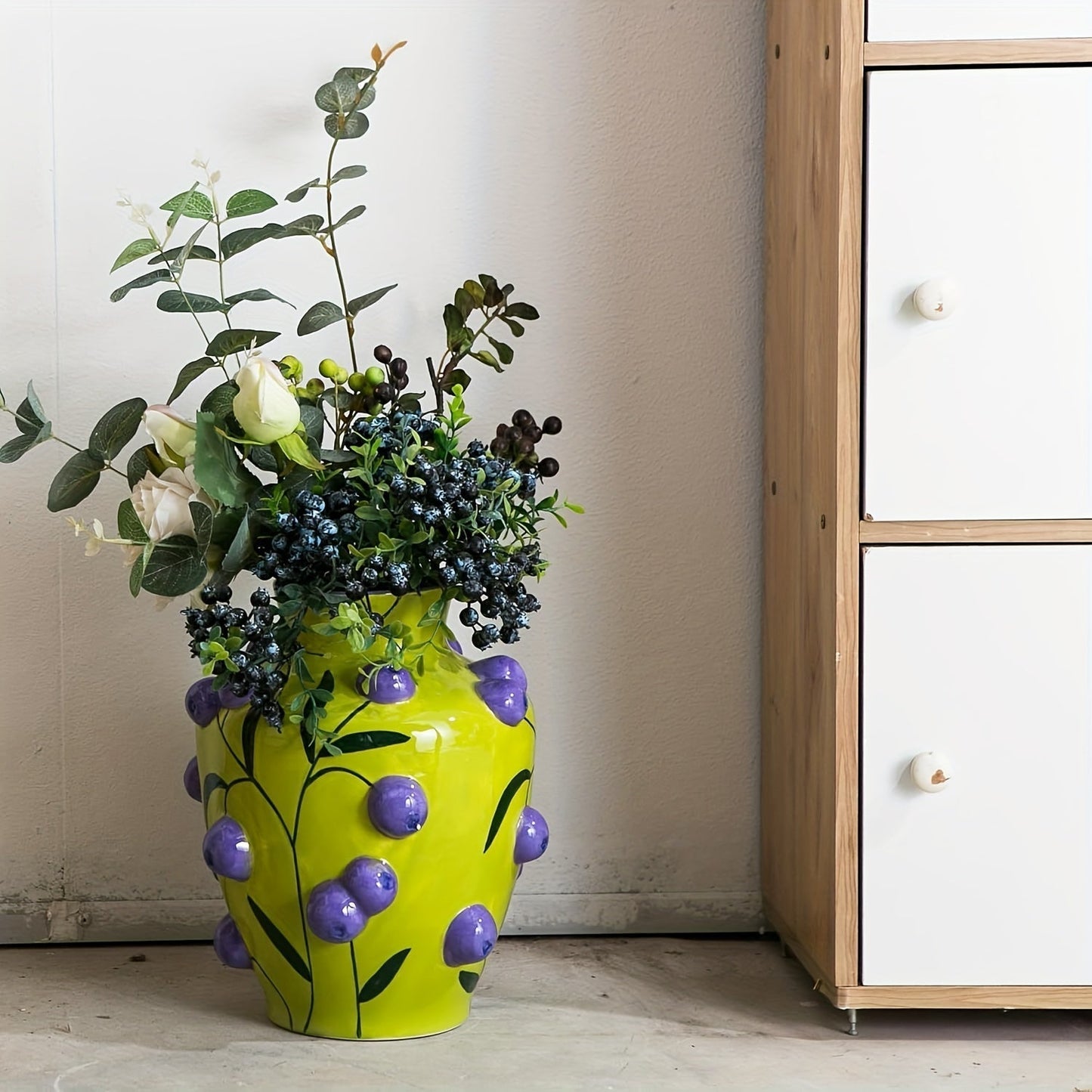 Tropical Handmade Vase – Vibrant Decorative Accent for Home & Office
