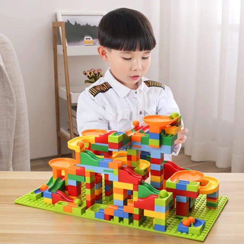 MarbleAdventure Creative Marble Run Set – Educational Building Toy for Kids and Families