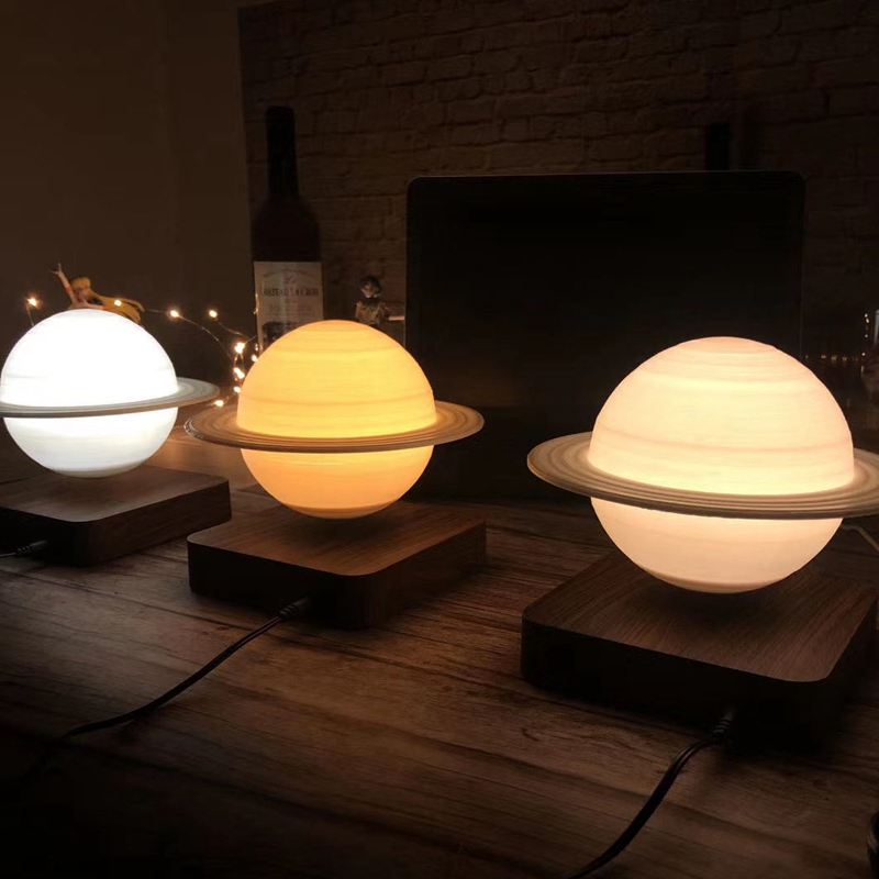 SaturnGlow – Floating Design Lamp with 3D Print Technology