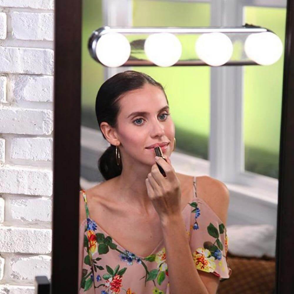 BrightFix | Suction Cup LED Mirror Light – Portable Makeup Vanity Light for Bathroom & Travel