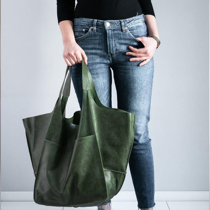 Oversized Leather Weekender Bag | Stylish Travel Handbag with Versatile Carry Options