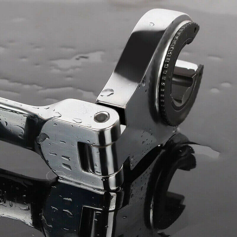 FlexRatchet – Adjustable Pipe Ratchet Wrench for Tight Spaces