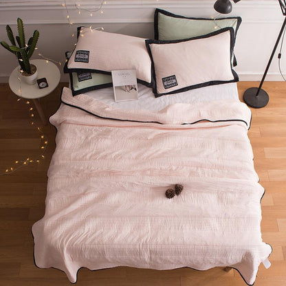 ChillBreeze Cooling Blanket – Summer-Ready Lightweight Breathable Blanket for Hot Sleepers